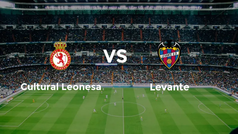 Cầu thủ của Cultural Leonesa vượt qua cầu thủ của Levante trong trận đấu
